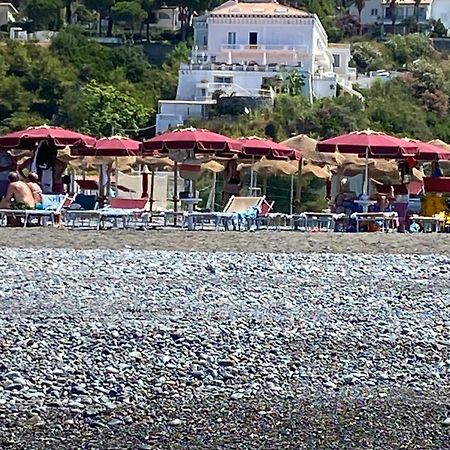 Appartamento Nel Fabbricato Denominato Il Castello Praia a Mare Ngoại thất bức ảnh